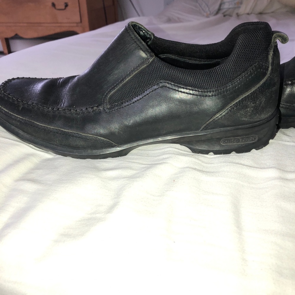 Cole haan black rubber leather shoes